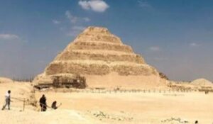 السادات يطالب رئيس المجلس الأعلى للقوات المسلحة بالتدخل العاجل لإنقاذ آثار سقارة