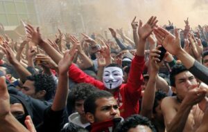 السادات : يطرح على مسئولى الرياضة المصرية مبادرة تصالح مع الألتراس