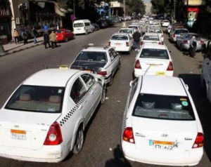 السادات يطالب بسرعة إصدار ونشر تعريفات الركوب لسيارات الأجرة