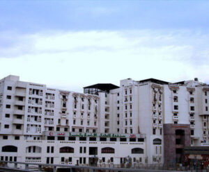 السادات يطالب وزير الصحة بزيادة ميزانية مستشفى أبو الريش