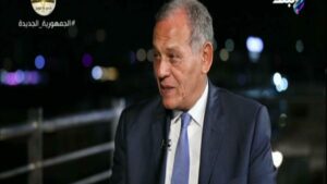 السادات : وضع خطة إقتصادية فعالة يتطلب المشاركة والإستماع إلى أصحاب مدارس إقتصادية مختلفة