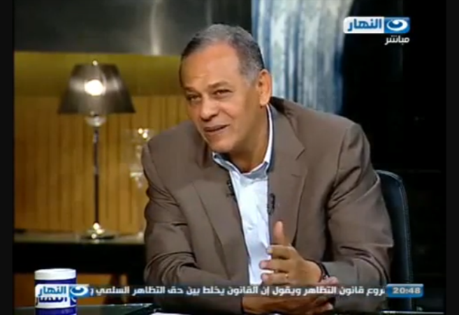 آخر النهار- محمد انور السادات يكشف أسرار الحوار الديمقراطي في وارسو ببولندا