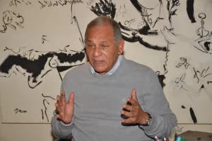 السادات: مناقشة قانون الجمعيات اﻷهلية وراءه مصالح انتخابية