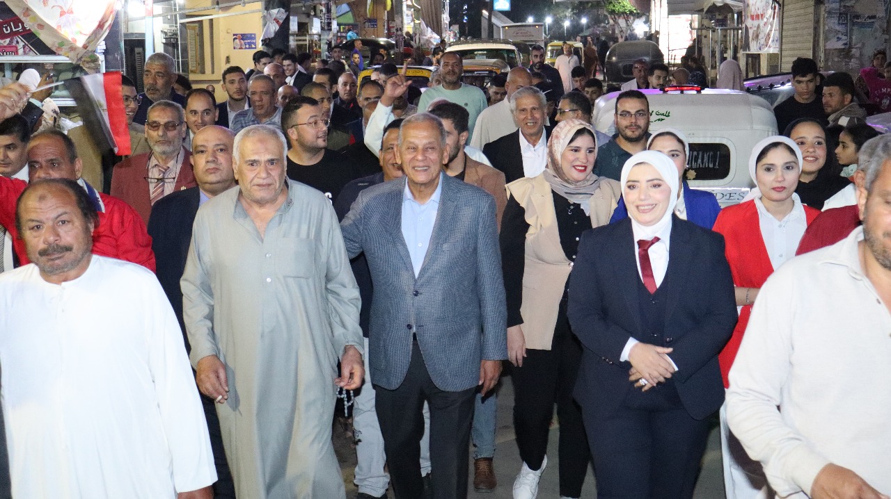  السيد محمد انور السادات في مؤتمر جماهيري حاشد لدعم الأستاذة إيمان الحديدي لانتخابات مجلس النواب 2025 من قرية ميت الكرماء مركز طلخا و مركز نبروه محافظة الدقهلية