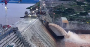 السادات : نجاح المفاوضات مع إثيوبيا وهم كبير. وأدعو لسحب السفير