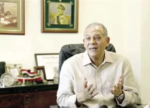 السادات يتهم الجمل بالتستر على تدخلات امريكا فى المناهج الدراسية المصرية