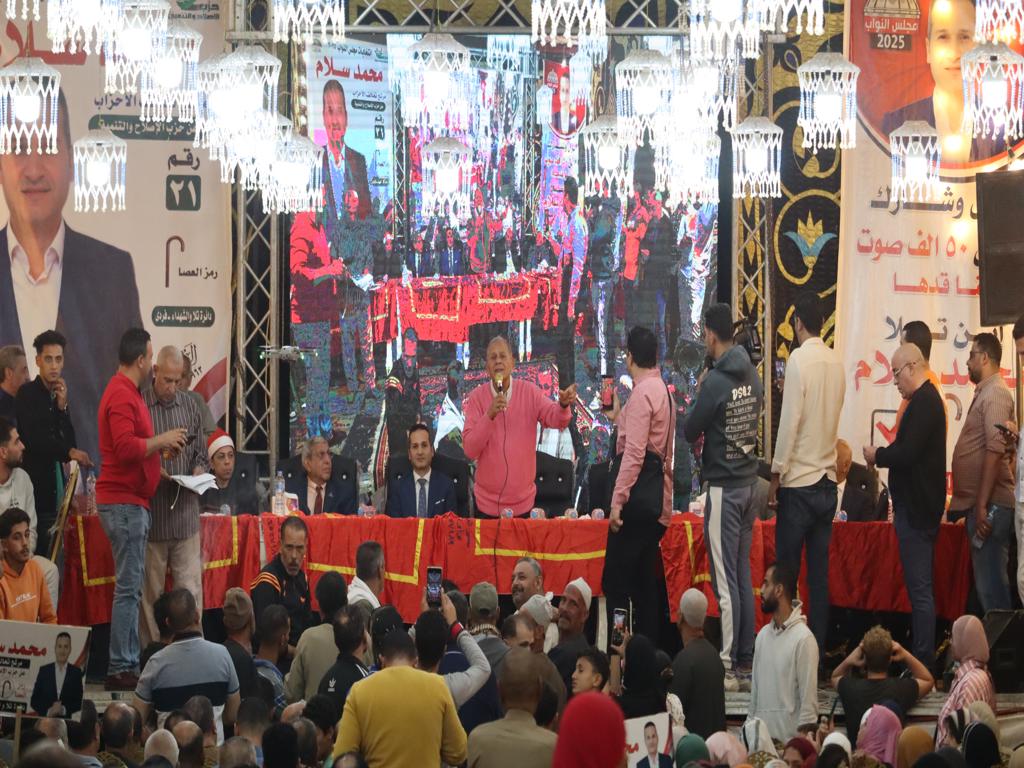 رئيس حزب الإصلاح و التنمية السيد محمد انور السادات في مؤتمر جماهيري حاشد لدعم الاستاذ محمد سلام في انتخابات مجلس النواب 2025