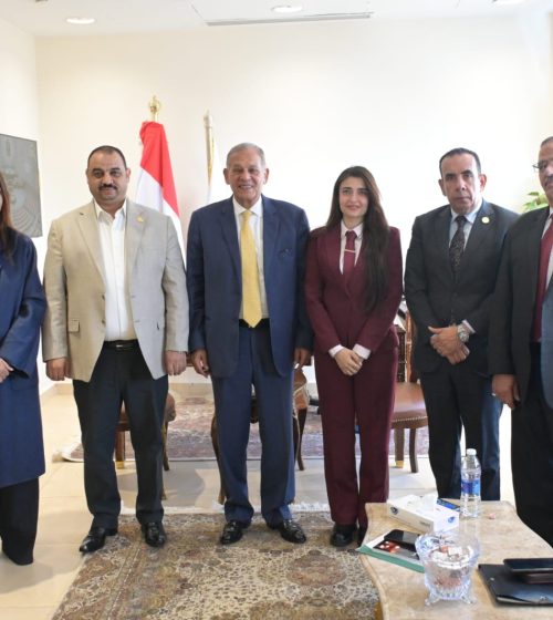 اجتماع السيد محمد أنور السادات رئيس حزب الإصلاح والتنمية اليوم بنواب الحزب في مجلس النواب